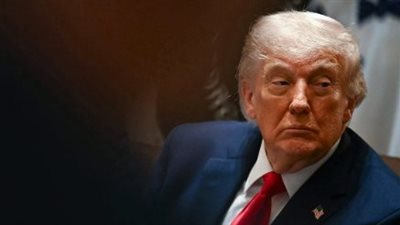 كواليس أزمة قائمة العملاء.. كيف أثرت تراجعات بام بوندي على علاقتها بقاعدة دونالد ترامب؟