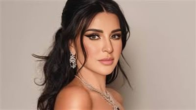 ماجي بو غصن تفتح قلبها وتكشف كواليس معركتها الصعبة مع ورم الرأس