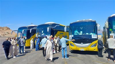 بدء أولى رحلات عودة حجاج الحج السياحي البري  بـ4 حافلات تقل 123 حاجاً