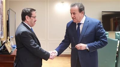 وزير الصحة يبحث مع سفير موريتانيا تعزيز التعاون الطبي والدوائي وتبادل الخبرات الصحية