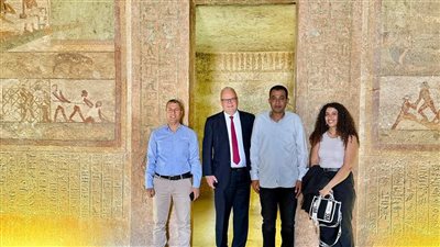 بالصور.. سفير السويد بالقاهرة يزور مواقع أثرية ومشروعات تنموية بمحافظة المنيا