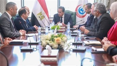 وزير الصحة يبحث مع STM وRVG دعم المشروعات القومية وتسريع التحول الرقمي
