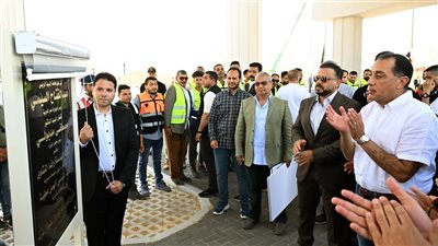 رئيس الوزراء يشهد افتتاح الكوبري الجديد 
