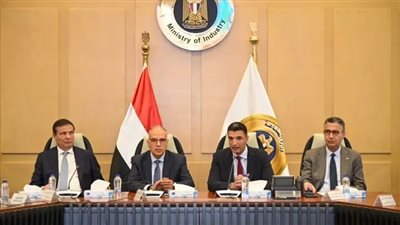 وزير التموين: الصناعات الغذائية ركيزة أساسية لتحقيق الأمن الغذائي