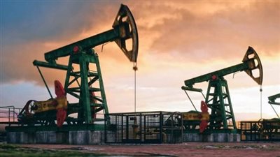 التفاؤل باتفاق أمريكي إيراني يقلص مخاوف الإمدادات ويهبط بأسعار الطاقة العالمية