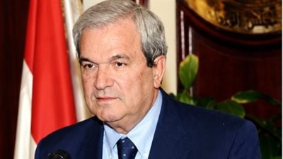 الدكتور معتز خورشيد