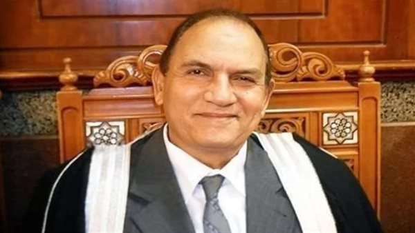 الدكتور أحمد نعينع 