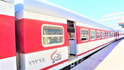 خطة وزارة النقل لتطوير الخدمات: تحديث منظومة الحجز الإلكتروني في سكك حديد مصر