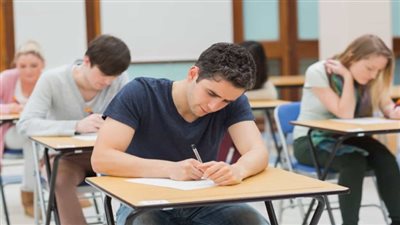 تعرف على جدول امتحانات الثانوية العامة 2026 وتوزيع المواد الدراسية