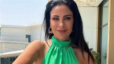 دراما اجتماعية ورومانسية: صبا مبارك تحلل قصة مسلسلها «ورد على فل وياسمين»