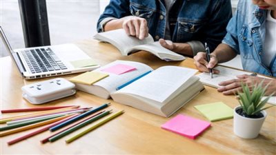 كل ما تريد معرفته عن المنحة المدرسية في الجزائر