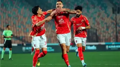 نجوم الأهلي على رادار الدوري السعودي في الصيف