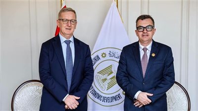 وزير التخطيط يبحث مع سفير أيرلندا توسيع التعاون الاقتصادي الأخضر