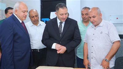 محافظ دمياط يتابع خدمات مركز ميت أبو غالب ويوجه بالتيسير