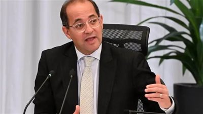 وزير المالية: لا ضريبة قيمة مضافة على السلع العابرة والخدمات المؤداة عليها