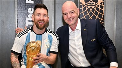 تصريح مفاجئ لرئيس فيفا يثير جدلا قبل مواجهة مصر والأرجنتين