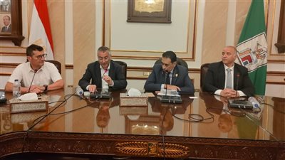جامعة القاهرة تطلق ماجستيرًا دوليًا مشتركًا في الاستدامة والمدن الذكية بالتعاون مع جامعة فرنسية