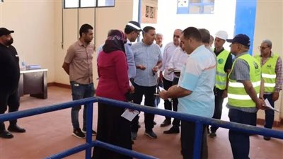محافظ القليوبية يتفقد محطتي رفع الصرف الصحي بنوب طحا والكوم الأحمر 