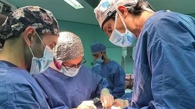 نجاح جراحة دقيقة تعيد شكل الجمجمة وحركة العين لطفل بمستشفى الغردقة العام