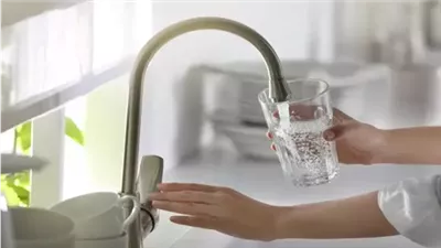 اكتشاف علمي جديد حول ماء الشرب.. باحثون يكشفون هوية مركب غامض