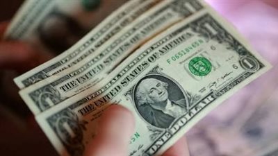 حركة العملة الخضراء: رصد دقيق لأسعار الدولار في البنوك الوطنية