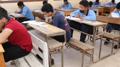 دليل الطالب للامتحانات: تفاصيل الأسئلة المقالية والاختيار من متعدد