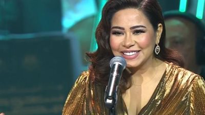 مدين يشيد بشراكته مع شيرين عبد الوهاب في نجاح «كلام عينيه»