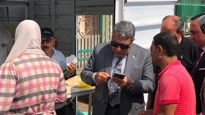 محافظ الدقهلية يتابع منافذ بيع الخبز المدعم بالمنصورة