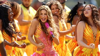 نهائي كأس العالم 2026.. ظهور لافت لتوم كروز وبيكهام وشاكيرا في ملعب ميتلايف