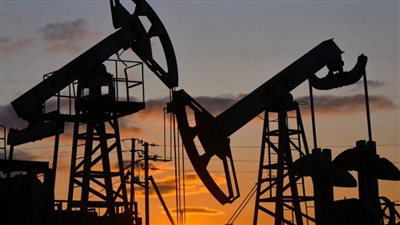 قفزات تاريخية لأسعار النفط وتجاوز خام برنت حاجز 90 دولاراً إثر تصعيد عسكري غير مسبوق في الشرق الأوسط