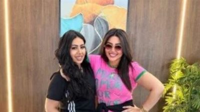 رحمة محسن تشارك جمهورها صوراً عبر فيسبوك من داخل الطائرة معلنة وصولها إلى تونس الخضراء