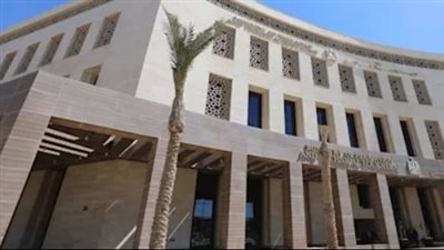 نظام التعليم في مدارس التكنولوجيا التطبيقية والشراكة الاستراتيجية مع المؤسسات الصناعية