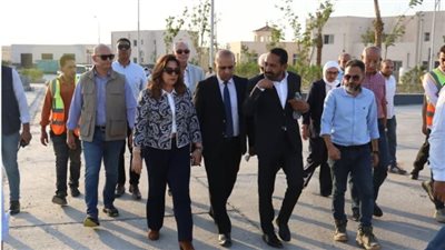 وزيرة التنمية المحلية والبيئة تتفقد المدينة المتكاملة