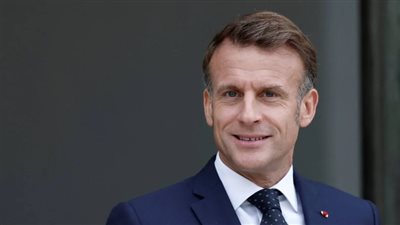 ماكرون يدعم بقوة تشديد القيود لحماية الأطفال من المخاطر الرقمية