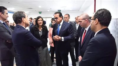 وزير الصحة يتسلم شحنة مساعدات طبية فرنسية جديدة دعماً للجرحى الفلسطينيين