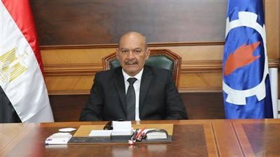 محافظ السويس يقرر وقف عمل عمال النظافة وقت ذروة الحرارة حتى نهاية سبتمبر 2026 