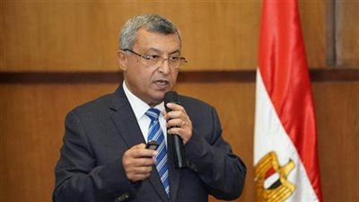 هل ترتفع أسعار الوقود قريبًا؟.. رئيس لجنة الطاقة بالشيوخ يكشف توقعاته ويحسم الجدل