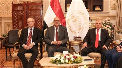 صورة من اللقاء