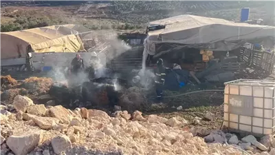 تصعيد إسرائيلي جديد في الضفة الغربية.. اقتحامات واسعة واعتقالات بالعشرات بعد استهداف مسجدين
