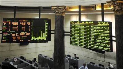 الأسهم أم صناديق الاستثمار؟ الخيار الأنسب للمبتدئين في البورصة