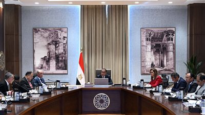    رئيس الوزراء يتابع موقف التعديلات المقترحة على قانون المناطق الاقتصادية