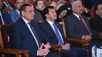 وزيرا الشباب والتنمية المحلية يشهدان حفل ختام الموسم الرابع من مهرجان إبداع لأعضاء مراكز الشباب