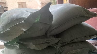تحرير محاضر وضبط شكائر دقيق بلدي قبل بيعها بحملة تموينية ببسيون