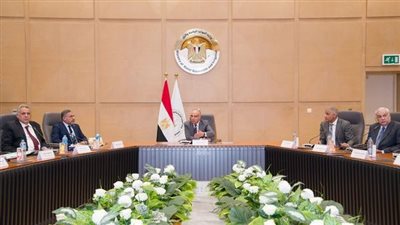 وزير الري يؤكد أهمية قياس كميات المياه المسحوبة للاستخدامات الصناعية