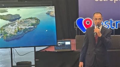السفير المصري يستعرض مقومات السياحة وأنواعها بمعرض السياحة والسفر في بوليفيا