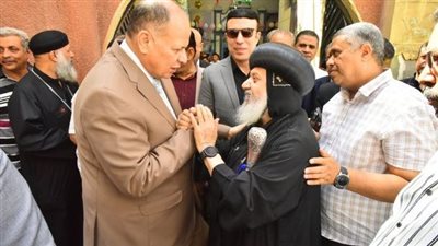 محافظ أسيوط يزور مطرانية الاقباط الارثوذكس بأبوتيج للتهنئة بعيد القيامة المجيد