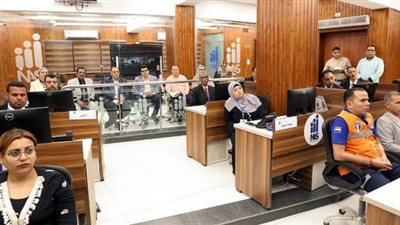محافظ الشرقية يتابع مع رؤساء المراكز والمدن سير انتظام العمل بالمراكز التكنولوجية
