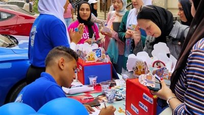 وزيرة التصامن تستعرض أنشطة 