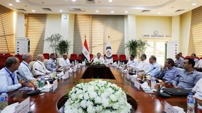 مناورة بحرية بترولية بالعلمين بالتزامن مع حفر أول بئر بالمياه العميقة غرب المتوسط