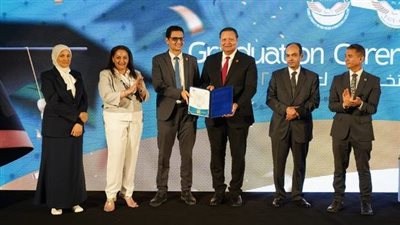 رئيس الإعتماد والرقابة الصحية يشهد تخريج الدفعة الأولى من البرنامج التدريبي 